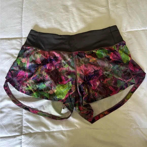 Lululemon speed up low-rise lined short vivid floral tone multi graphite gray - Picture 3 of 7